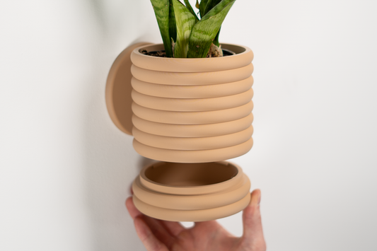 Mohn Blumentopf – Verspieltes Design mit integriertem Tropfbehälter für Tisch & Wand